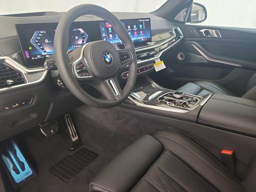 2026 BMW X7 M60i