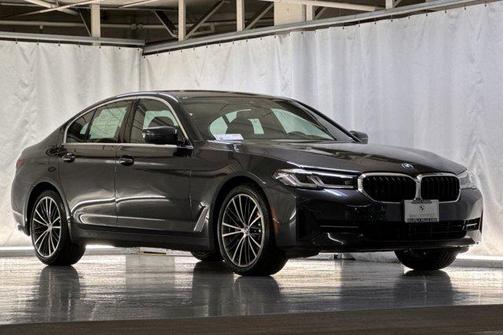 2022 BMW 530 i