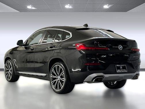 2023 BMW X4 xDrive30i