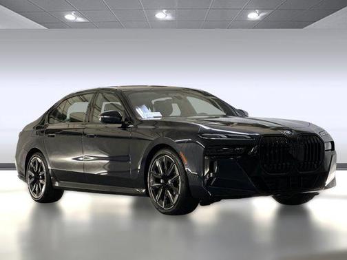 2026 BMW 740 i