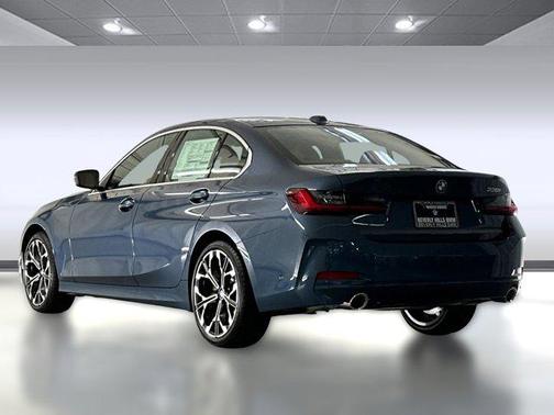 2025 BMW 330 i
