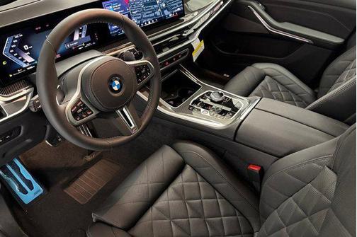 2026 BMW X5 M60i