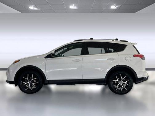 2016 Toyota RAV4 SE