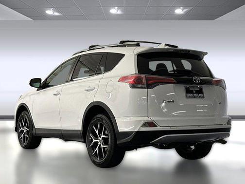 2016 Toyota RAV4 SE