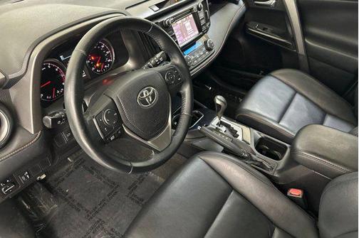 2016 Toyota RAV4 SE