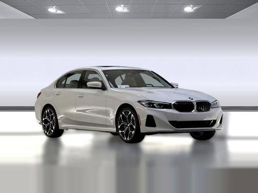Alpine White 2026 BMW 330 330i
