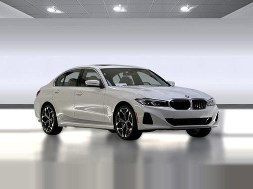 Alpine White 2026 BMW 330 330i