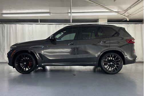2023 BMW X5 M50i