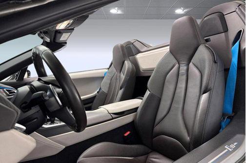 2019 BMW i8 Roadster