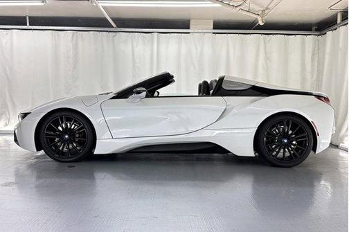 2019 BMW i8 Roadster