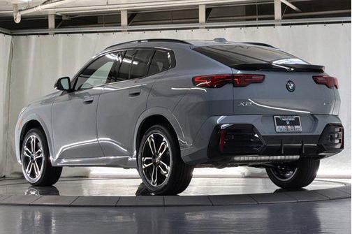 Brooklyn Grey Metallic 2026 BMW X2 xDrive28i