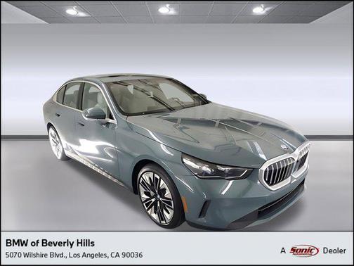 2025 BMW 530 530i