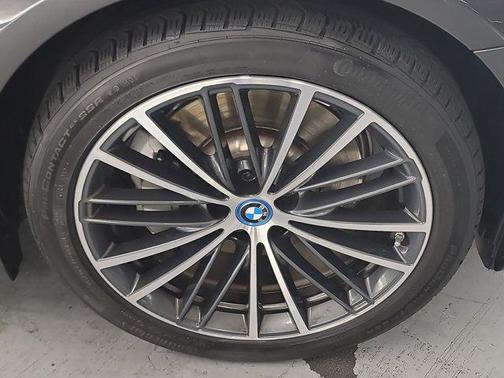 2022 BMW 530e Base