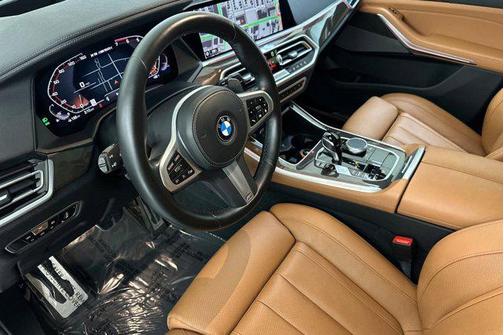 2022 BMW X5 M50i
