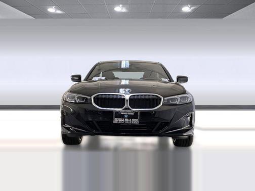 2025 BMW 330 330i Sedan