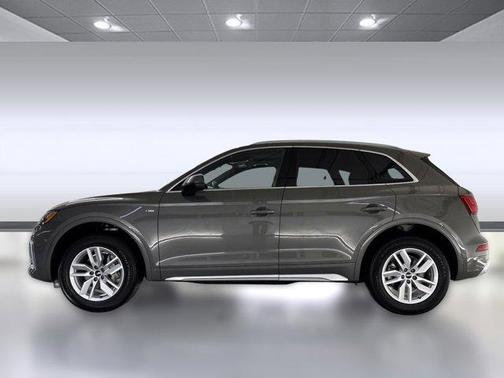 2023 Audi Q5 45 S line Premium