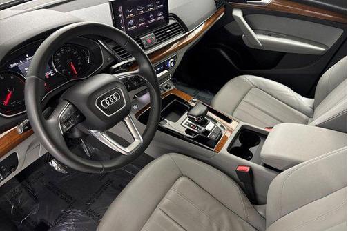 2023 Audi Q5 45 S line Premium