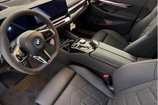 Oxide Grey Metallic 2026 BMW i5 xDrive40