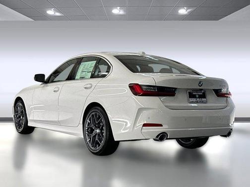 2025 BMW 330 i