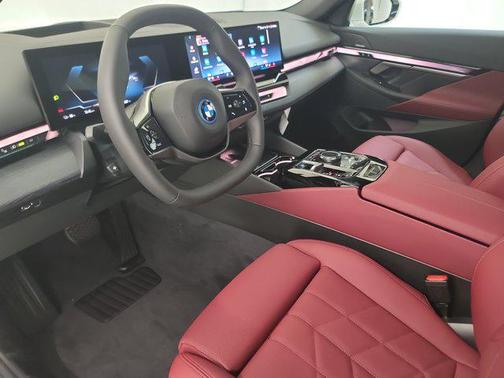 2025 BMW i5 eDrive40