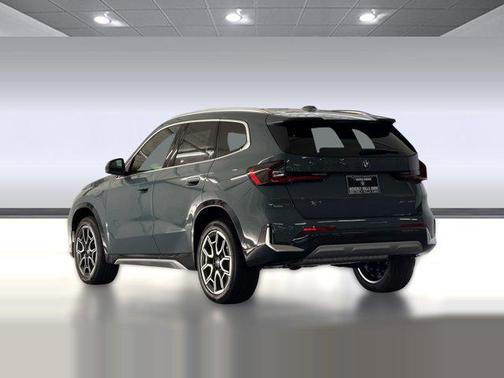 Cape York Green Metallic 2026 BMW X1 xDrive28i