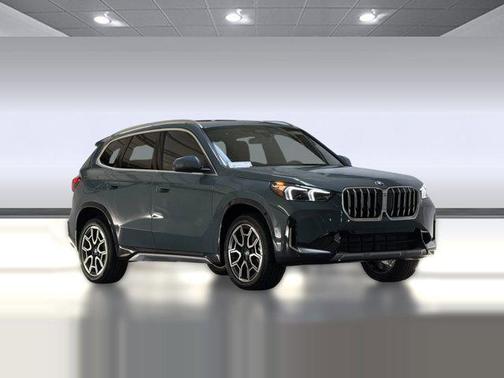 Cape York Green Metallic 2026 BMW X1 xDrive28i