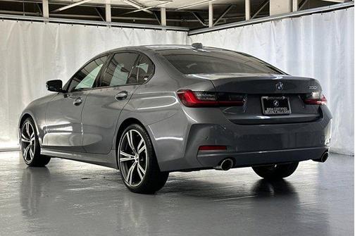 2023 BMW 330 330i