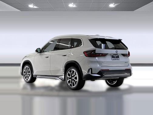 Alpine White 2026 BMW X1 xDrive28i