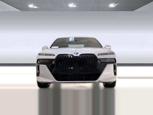 2025 BMW i7 xDrive60