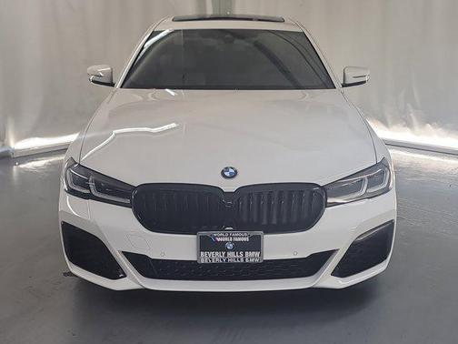 2022 BMW 530 i