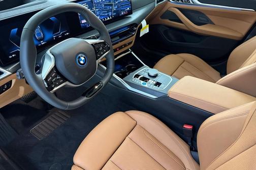 Cape York Green Metallic 2026 BMW i4 Gran Coupe xDrive40