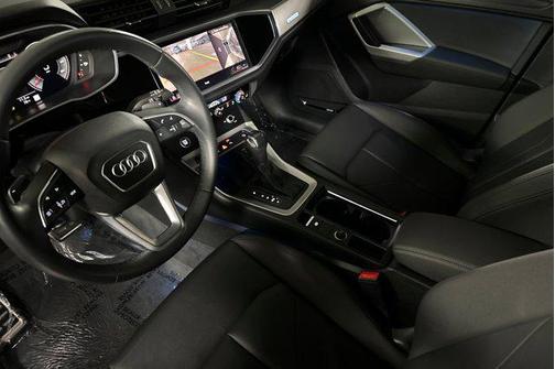 2022 Audi Q3 45 S line Premium Plus