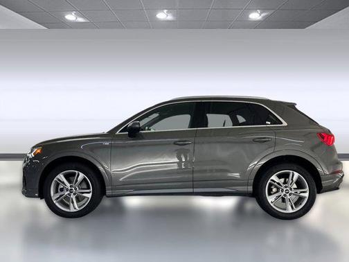 2022 Audi Q3 45 S line Premium Plus