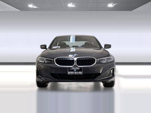 2025 BMW 330 330i Sedan