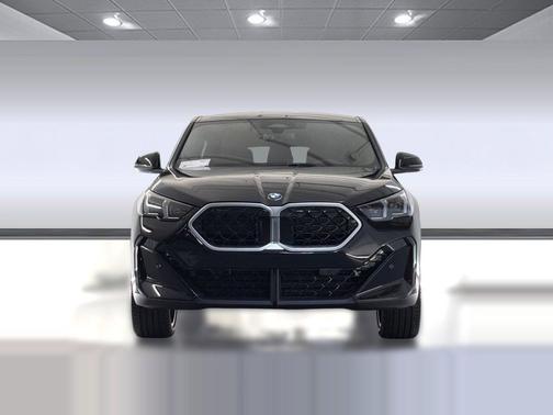 Jet Black 2026 BMW X2 xDrive28i