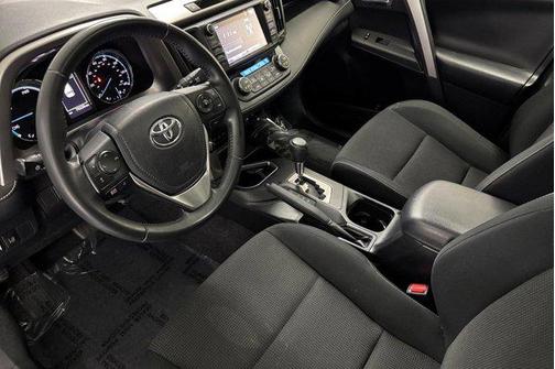 2018 Toyota RAV4 Hybrid XLE