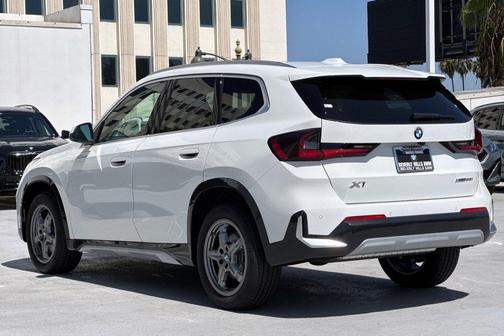 Alpine White 2026 BMW X1 xDrive28i