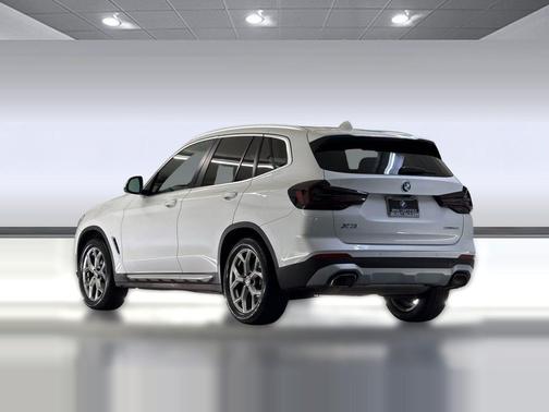 Mineral White Metallic 2023 BMW X3 sDrive30i