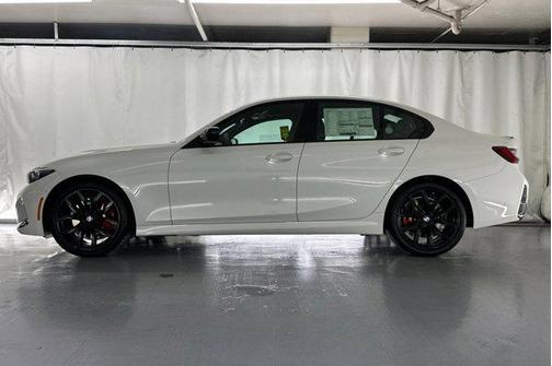 2025 BMW 330 i