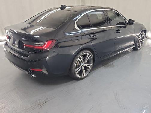 2022 BMW 330 330i