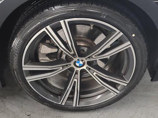 2022 BMW 330 330i