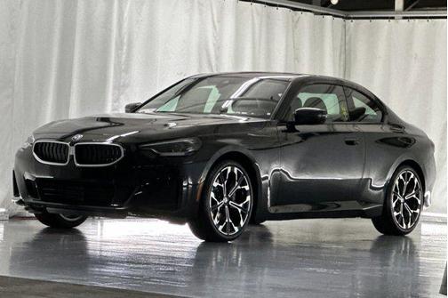2025 BMW 230 i