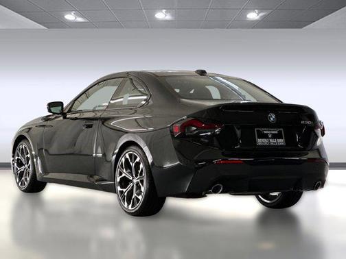 2025 BMW 230 i