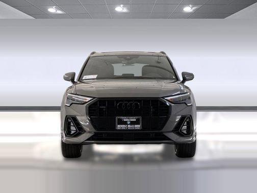 Chronos Gray Metallic 2022 Audi Q3 45 S line Premium