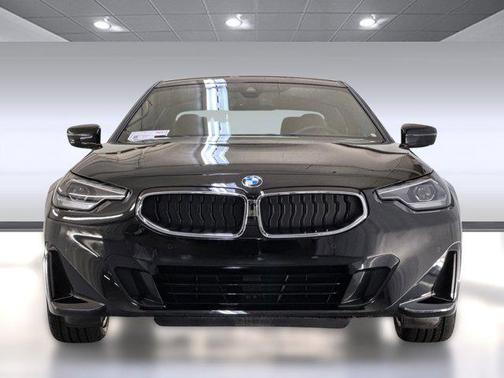 2023 BMW 230 i