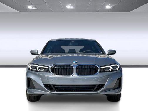 2025 BMW 330 i