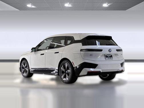 2023 BMW iX xDrive50