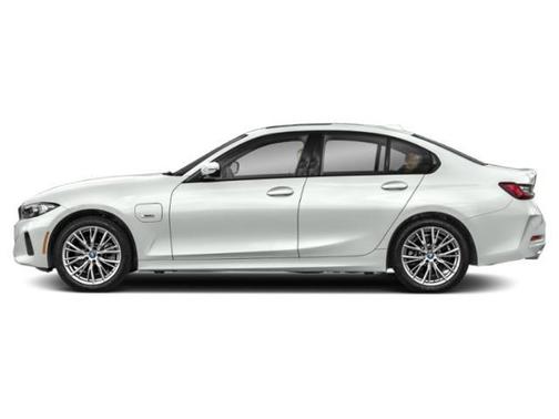 Alpine White 2024 BMW 330e 330e