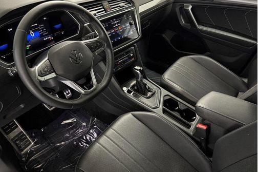 2023 Volkswagen Tiguan 2.0T SE R-Line Black