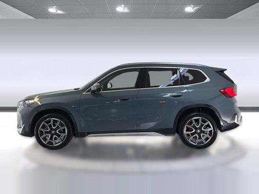 Cape York Green Metallic 2026 BMW X1 xDrive28i